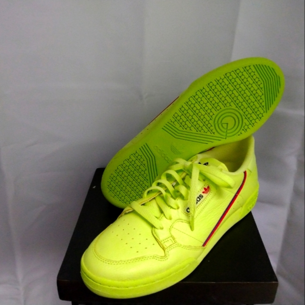 Contential 80 adidas - Picture 1 of 4